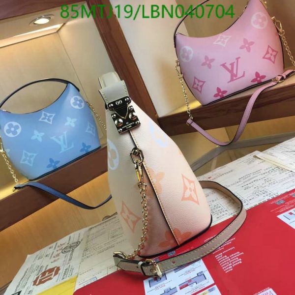 Louis Vuitton AAA+ Replica Marshmallow Bag LBN0407041723