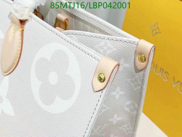 Louis Vuitton AAA+ Replica Onthego Bag LBP0420011009