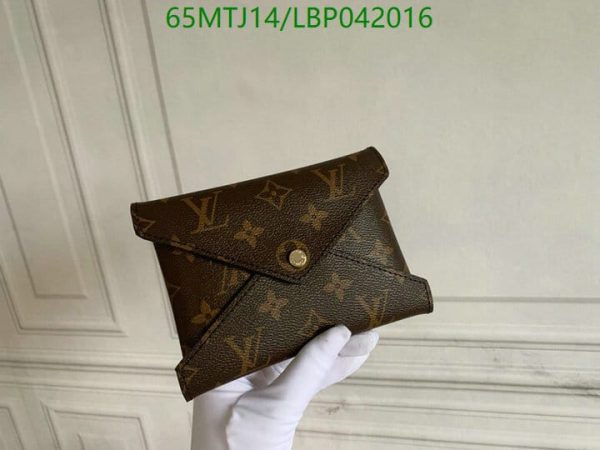 Louis Vuitton AAA+ Replica Kirigami Pouch LBP0420160451