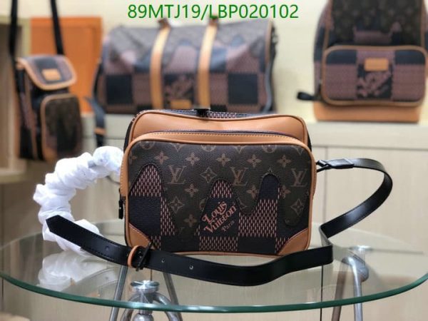 Louis Vuitton AAA+ Replica Messenger Bag LBP0201028753