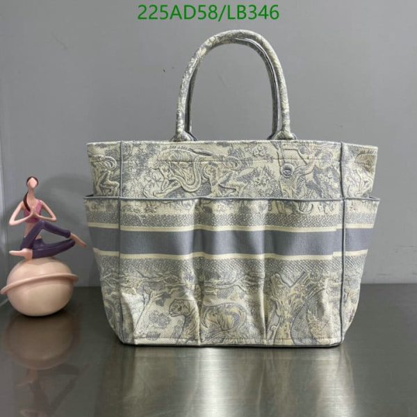 Christian Dior 1:1 Mirror Catherine Oblique Canvas Embroidery Tote LB34619751672