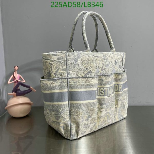 Christian Dior 1:1 Mirror Catherine Oblique Canvas Embroidery Tote LB34619751672