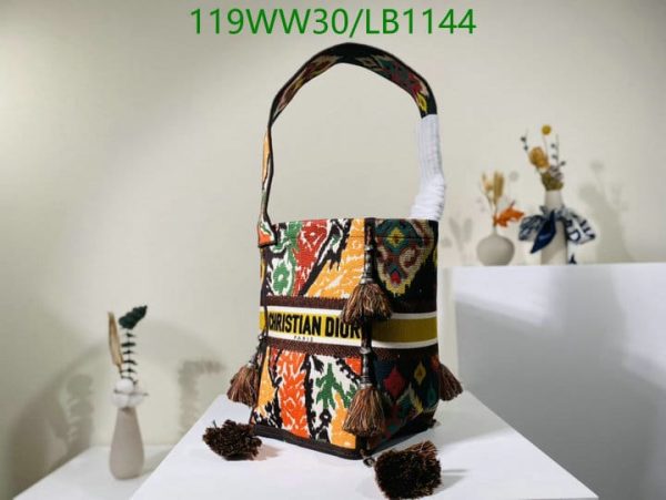 Christian Dior AAA+ Replica 2021 SS D-Bubble Bucket Bag LB11444297316