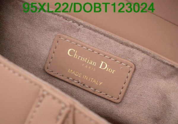 Christian Dior AAA+ Replica Grained Leather Saddle Bag DOBT123024167