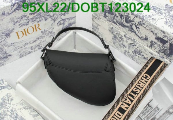 Christian Dior AAA+ Replica Grained Leather Saddle Bag DOBT123024167