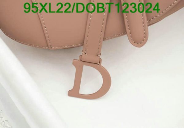 Christian Dior AAA+ Replica Grained Leather Saddle Bag DOBT123024167