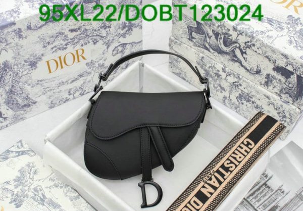 Christian Dior AAA+ Replica Grained Leather Saddle Bag DOBT123024167