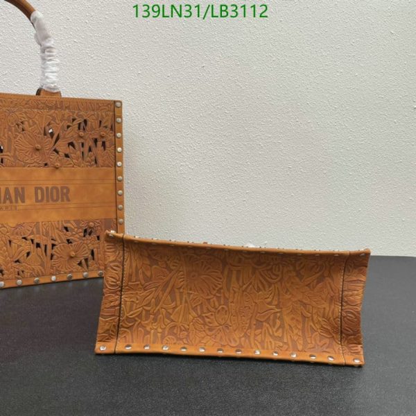 Christian Dior AAA+ Replica Hand-embossed Book Tote LB31121829716