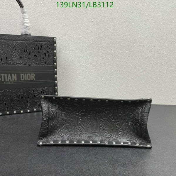 Christian Dior AAA+ Replica Hand-embossed Book Tote LB31121829716