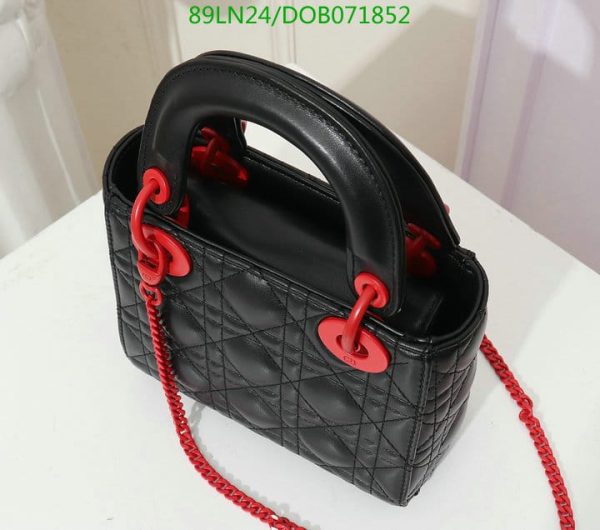 Dior AAA+ Replica Embroidered Flowers Heart Lady Bag D0B0718522849