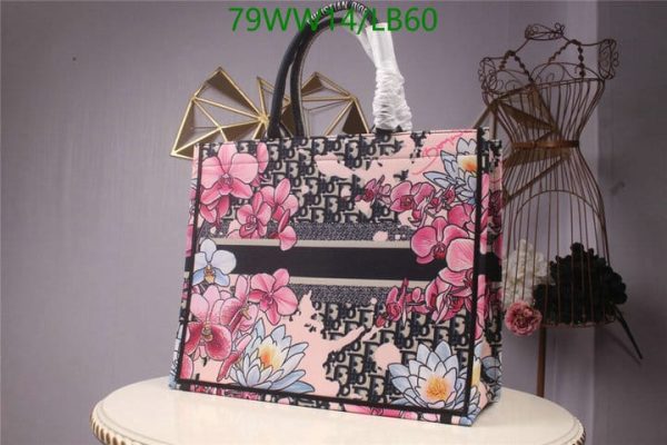 Dior Mutabilis AAA+ Replica Canvas Book Tote LB60164397512