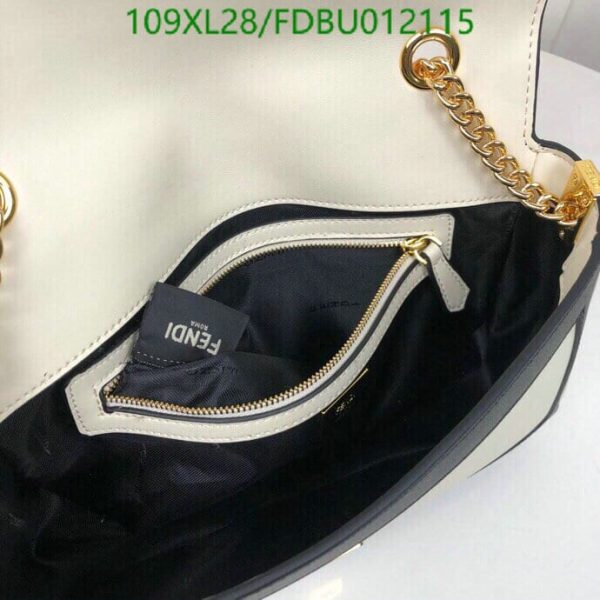 Fendi AAA+ Replica Baguette Chain Medium Bag FDBU012115573