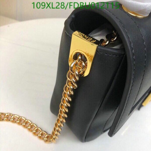 Fendi AAA+ Replica Baguette Chain Medium Bag FDBU012115573