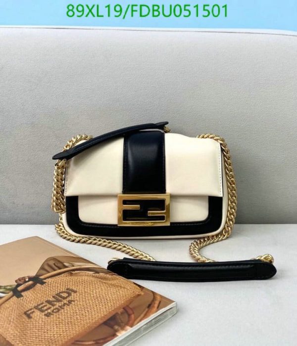 Fendi AAA+ Replica Baguette Chain Mini Bag FDBU051501576