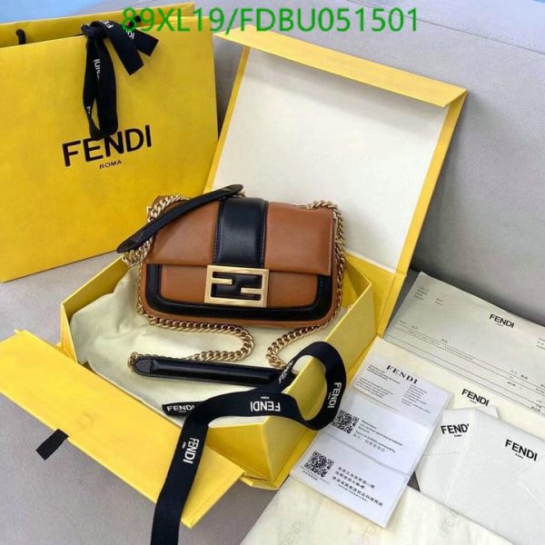 Fendi AAA+ Replica Baguette Chain Mini Bag FDBU051501576