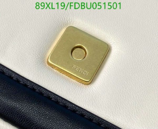 Fendi AAA+ Replica Baguette Chain Mini Bag FDBU051501576