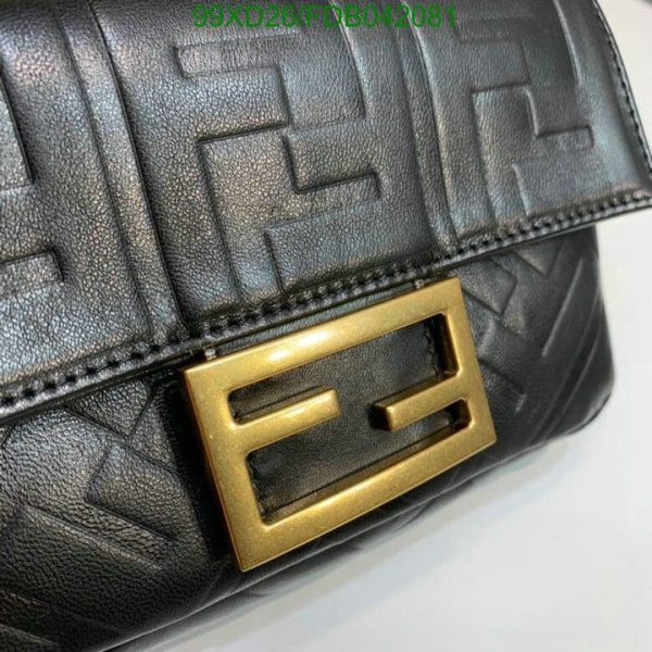 Fendi AAA+ Replica Baguette Sheepskin Leather Bag FDB0420814758