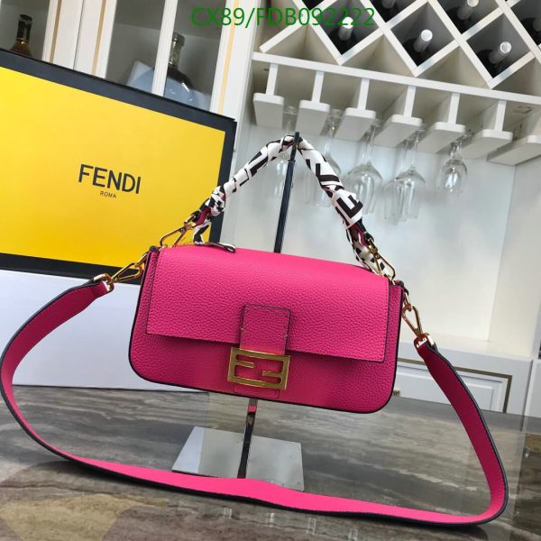 Fendi AAA+ Replica Selleria Baguette NM Leather Medium Bag FDB0922224573