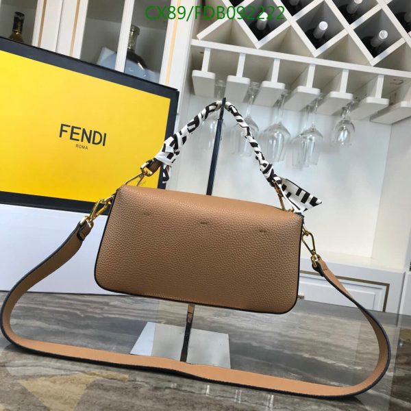 Fendi AAA+ Replica Selleria Baguette NM Leather Medium Bag FDB0922224573