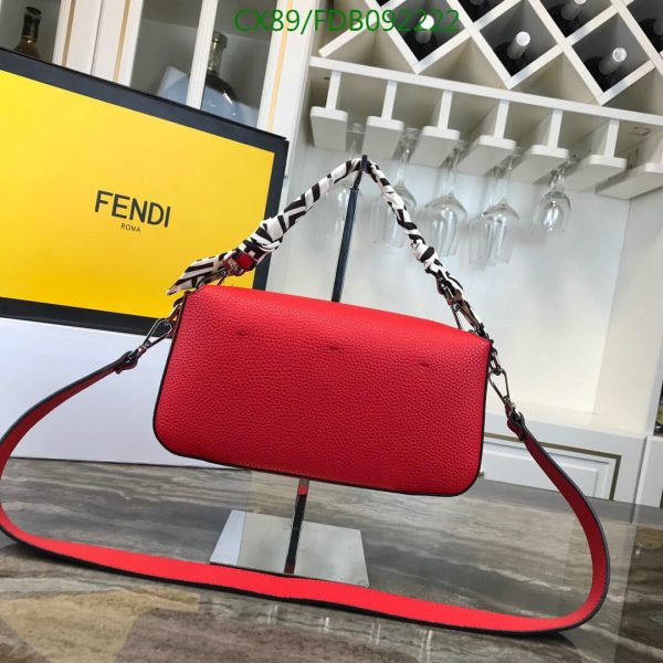 Fendi AAA+ Replica Selleria Baguette NM Leather Medium Bag FDB0922224573