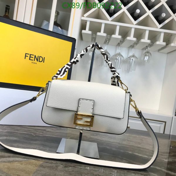 Fendi AAA+ Replica Selleria Baguette NM Leather Medium Bag FDB0922224573