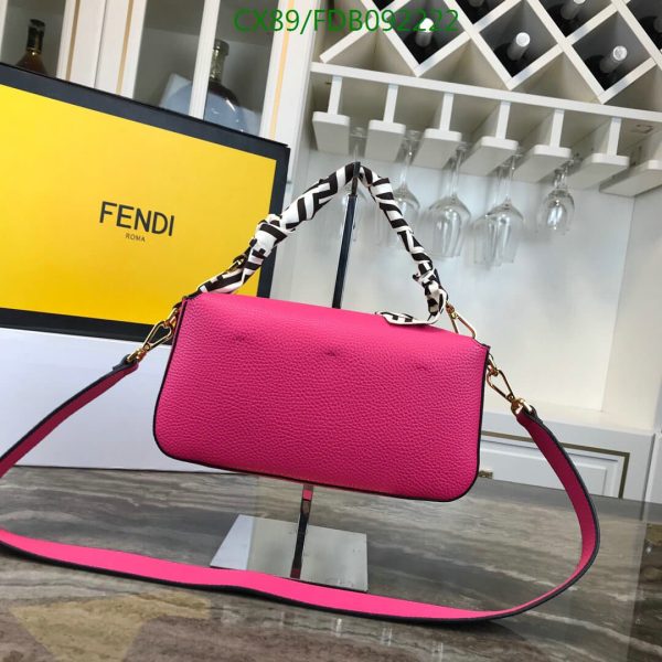 Fendi AAA+ Replica Selleria Baguette NM Leather Medium Bag FDB0922224573