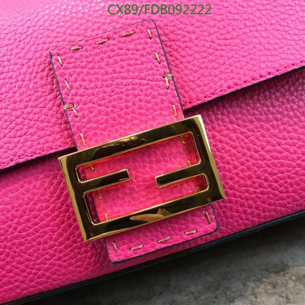 Fendi AAA+ Replica Selleria Baguette NM Leather Medium Bag FDB0922224573