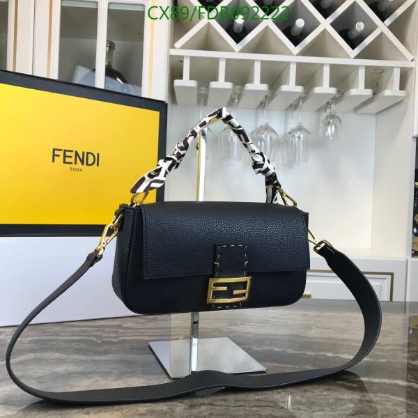 Fendi AAA+ Replica Selleria Baguette NM Leather Medium Bag FDB0922224573