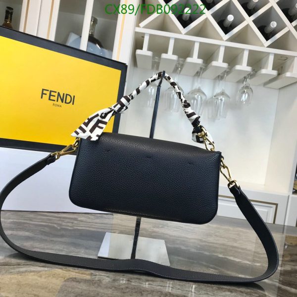 Fendi AAA+ Replica Selleria Baguette NM Leather Medium Bag FDB0922224573