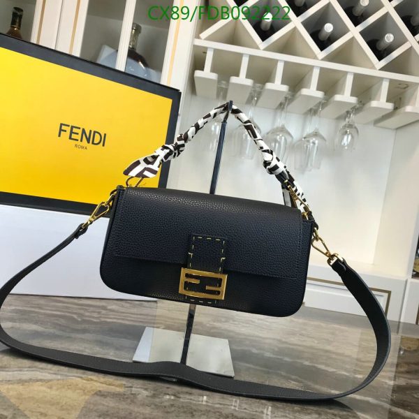 Fendi AAA+ Replica Selleria Baguette NM Leather Medium Bag FDB0922224573