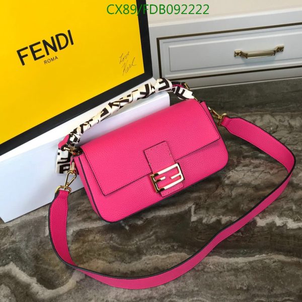 Fendi AAA+ Replica Selleria Baguette NM Leather Medium Bag FDB0922224573