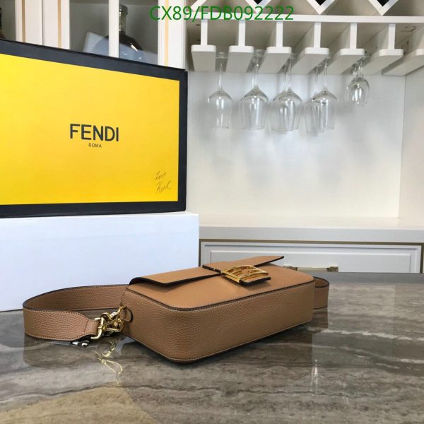 Fendi AAA+ Replica Selleria Baguette NM Leather Medium Bag FDB0922224573