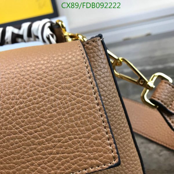 Fendi AAA+ Replica Selleria Baguette NM Leather Medium Bag FDB0922224573