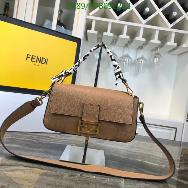 Fendi AAA+ Replica Selleria Baguette NM Leather Medium Bag FDB0922224573