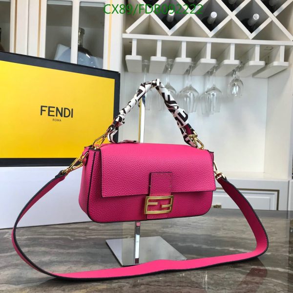 Fendi AAA+ Replica Selleria Baguette NM Leather Medium Bag FDB0922224573