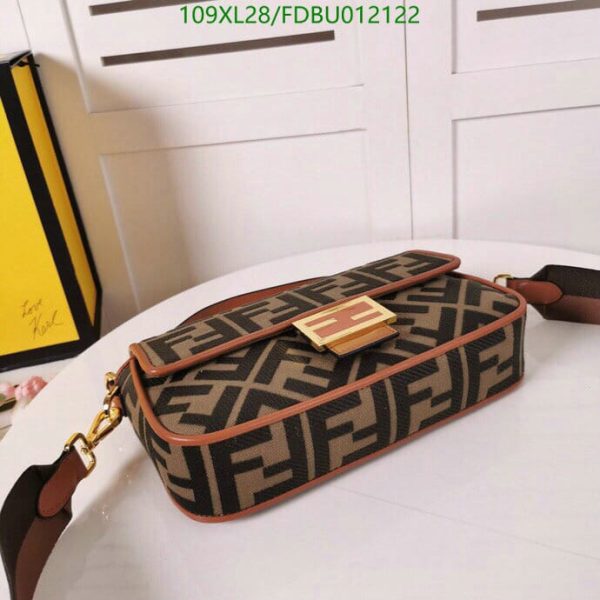 Fendi AAA+ Replica Baguette bag For Women FDBU01212221