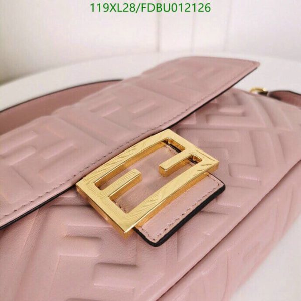 Fendi AAA+ Replica Baguette bag in mini size FDBU012126125