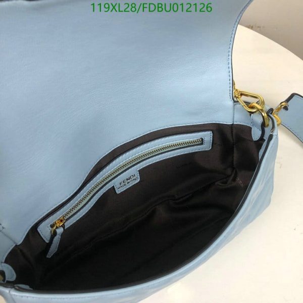 Fendi AAA+ Replica Baguette bag in mini size FDBU012126125