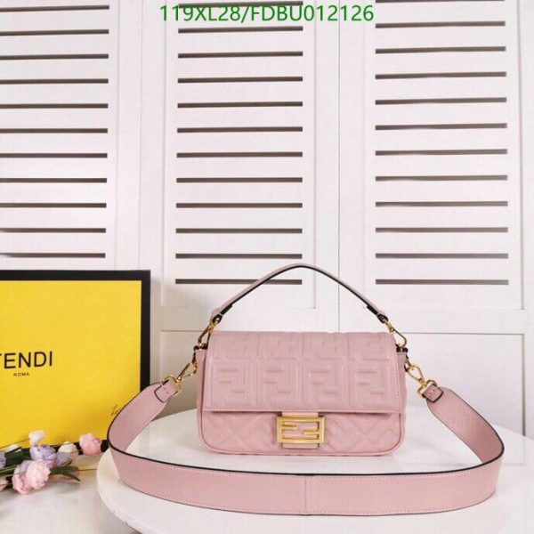 Fendi AAA+ Replica Baguette bag in mini size FDBU012126125