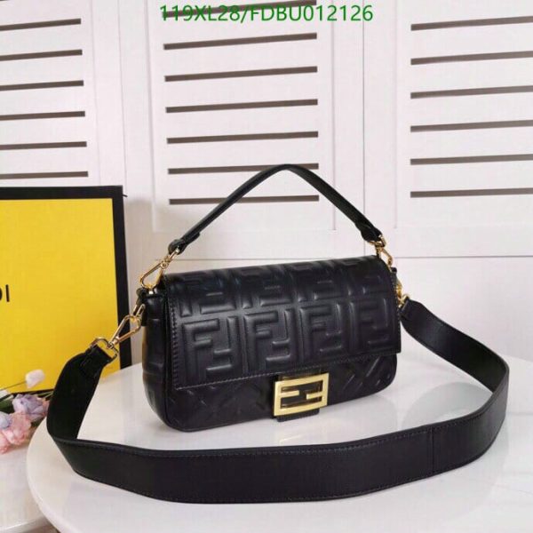 Fendi AAA+ Replica Baguette bag in mini size FDBU012126125