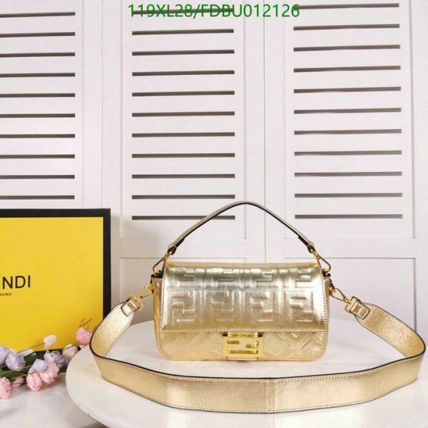 Fendi AAA+ Replica Baguette bag in mini size FDBU012126125