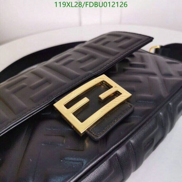 Fendi AAA+ Replica Baguette bag in mini size FDBU012126125