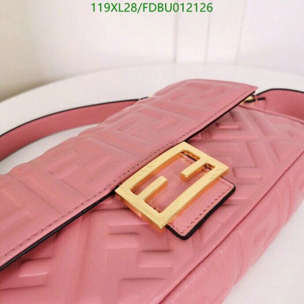 Fendi AAA+ Replica Baguette bag in mini size FDBU012126125