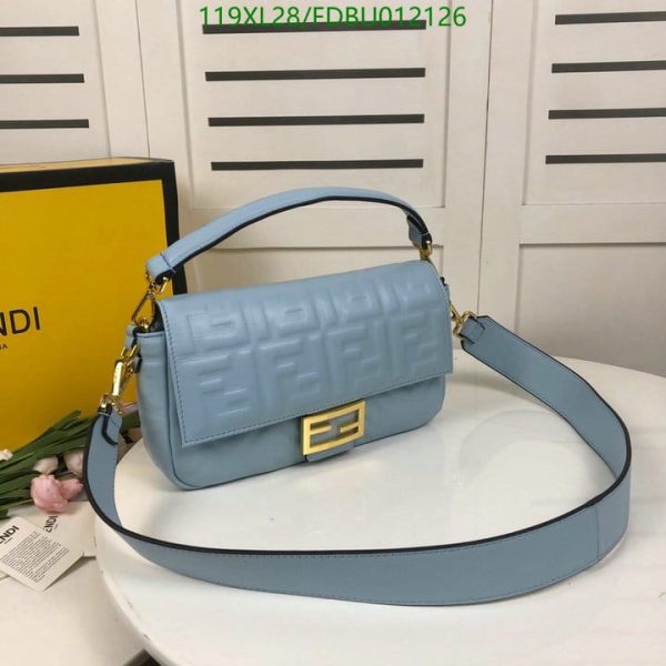 Fendi AAA+ Replica Baguette bag in mini size FDBU012126125