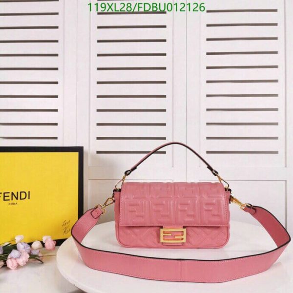 Fendi AAA+ Replica Baguette bag in mini size FDBU012126125