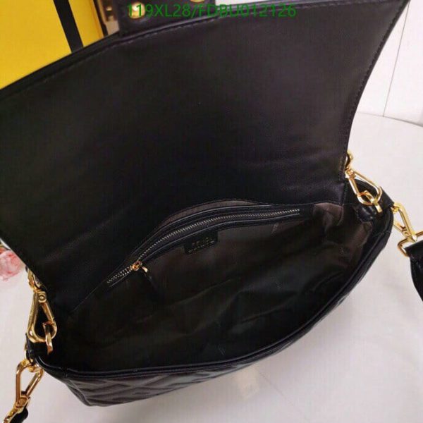 Fendi AAA+ Replica Baguette bag in mini size FDBU012126125