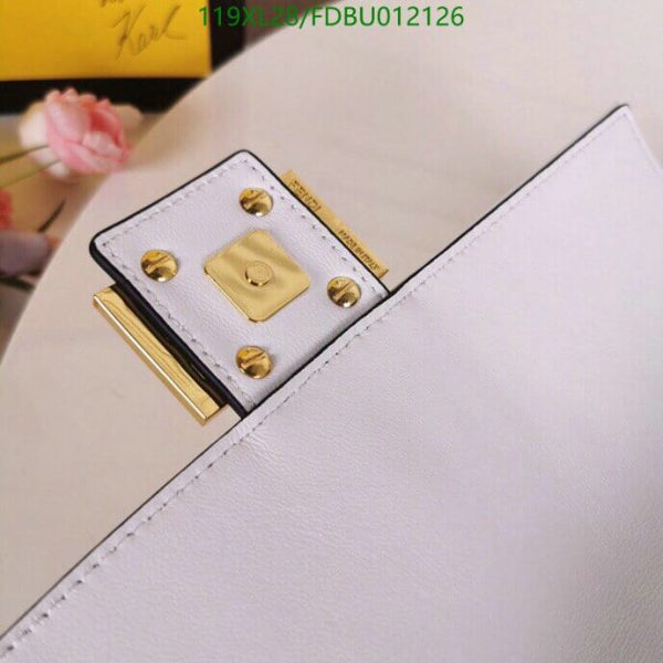 Fendi AAA+ Replica Baguette bag in mini size FDBU012126125