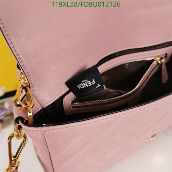 Fendi AAA+ Replica Baguette bag in mini size FDBU012126125