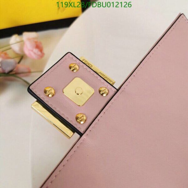 Fendi AAA+ Replica Baguette bag in mini size FDBU012126125