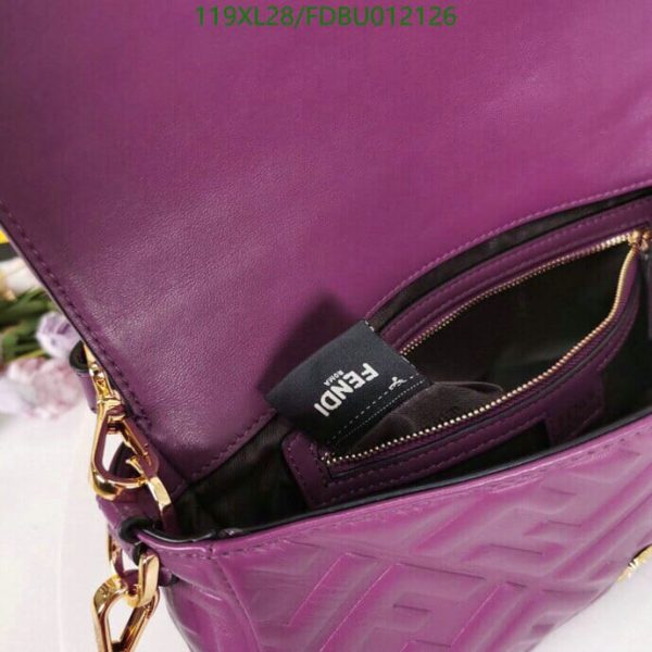 Fendi AAA+ Replica Baguette bag in mini size FDBU012126125